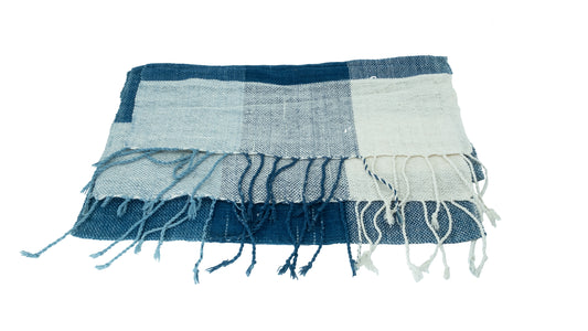 Foulard en coton bleu à carreaux