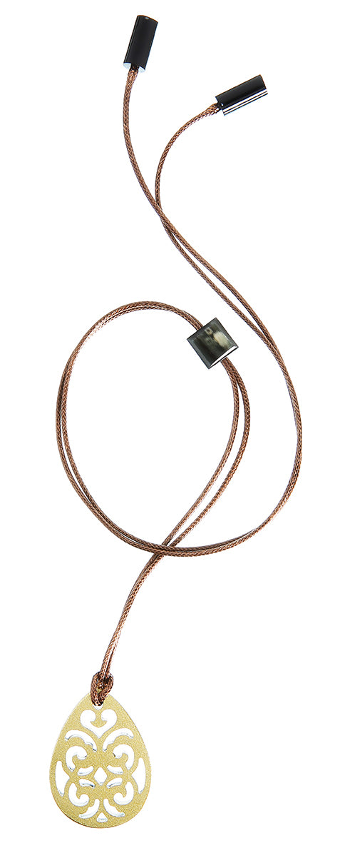 Pendentif corne laqué doré
