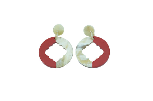 Boucles d'oreille ronde corne et rouge