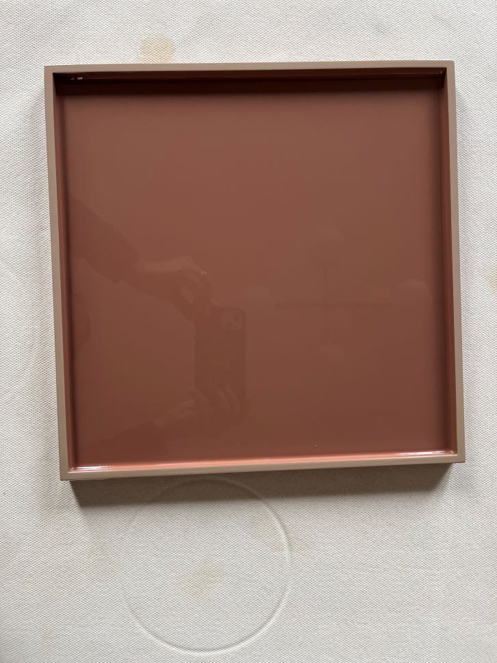 Plateau carré en bois laqué Terre de Sienne 30*30*1.5cm